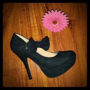 Sexy Qupid Black Suede Platform Pumps with Bow